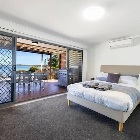 Almonta Apartments On The Water Front Coffin Bay Exterior photo