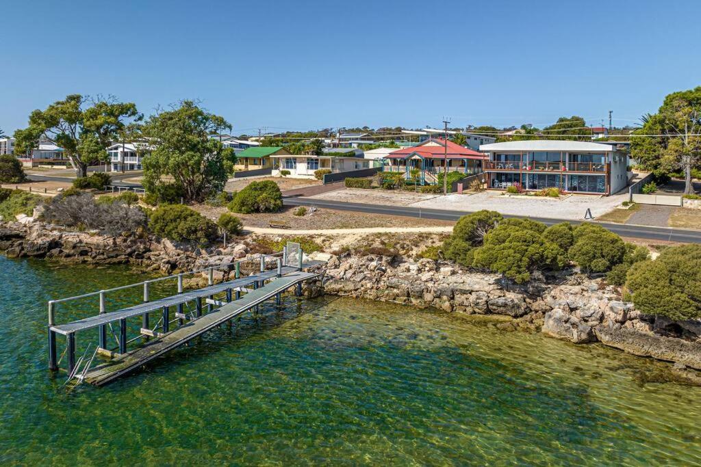 Apartment Almonta On The Water Front *