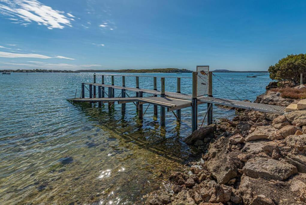 Almonta On The Water Front Coffin Bay